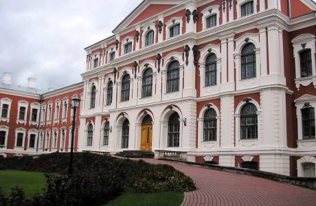 Jelgavas pils pagalms